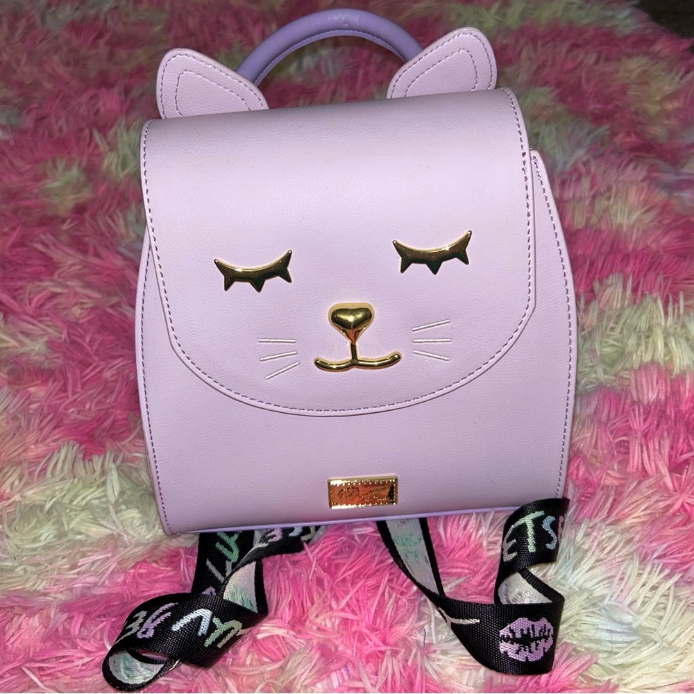 Betsey Johnson luv light purple cat backpack